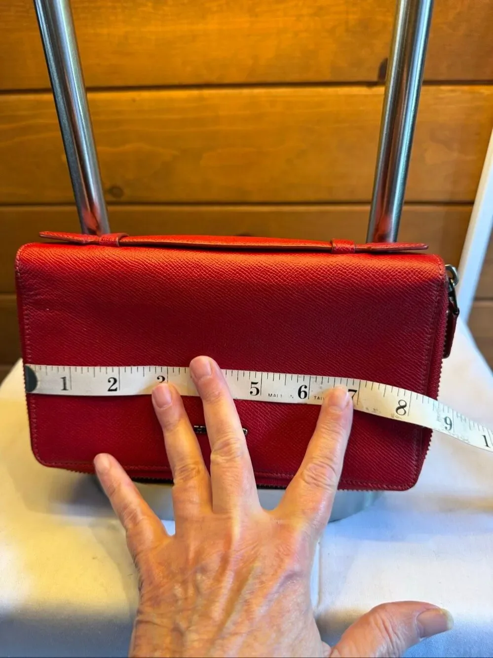 Coach crossgrain leather double-zip travel wallet Red/gold-tone hardware